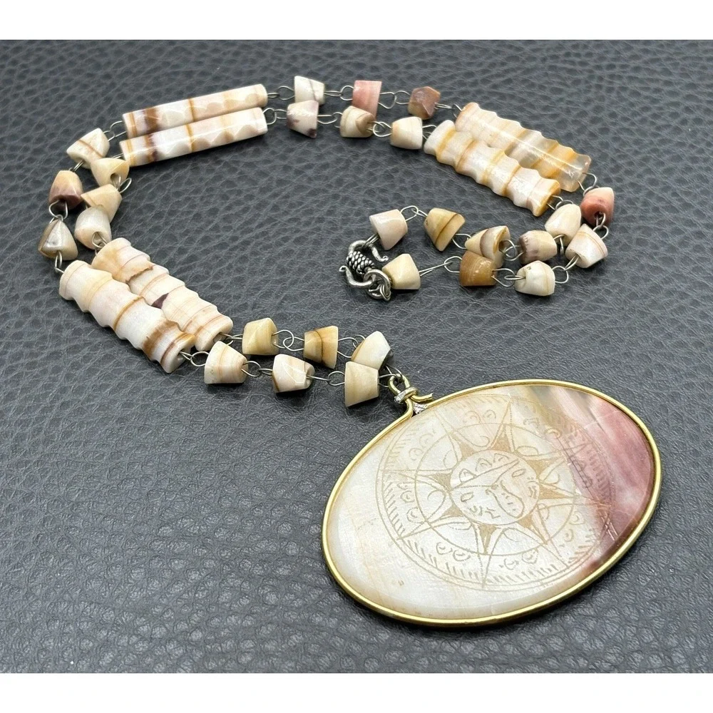 VTG Carved Mayan Aztec Sun Calendar Pendant Necklace Striped Agate ~ 24